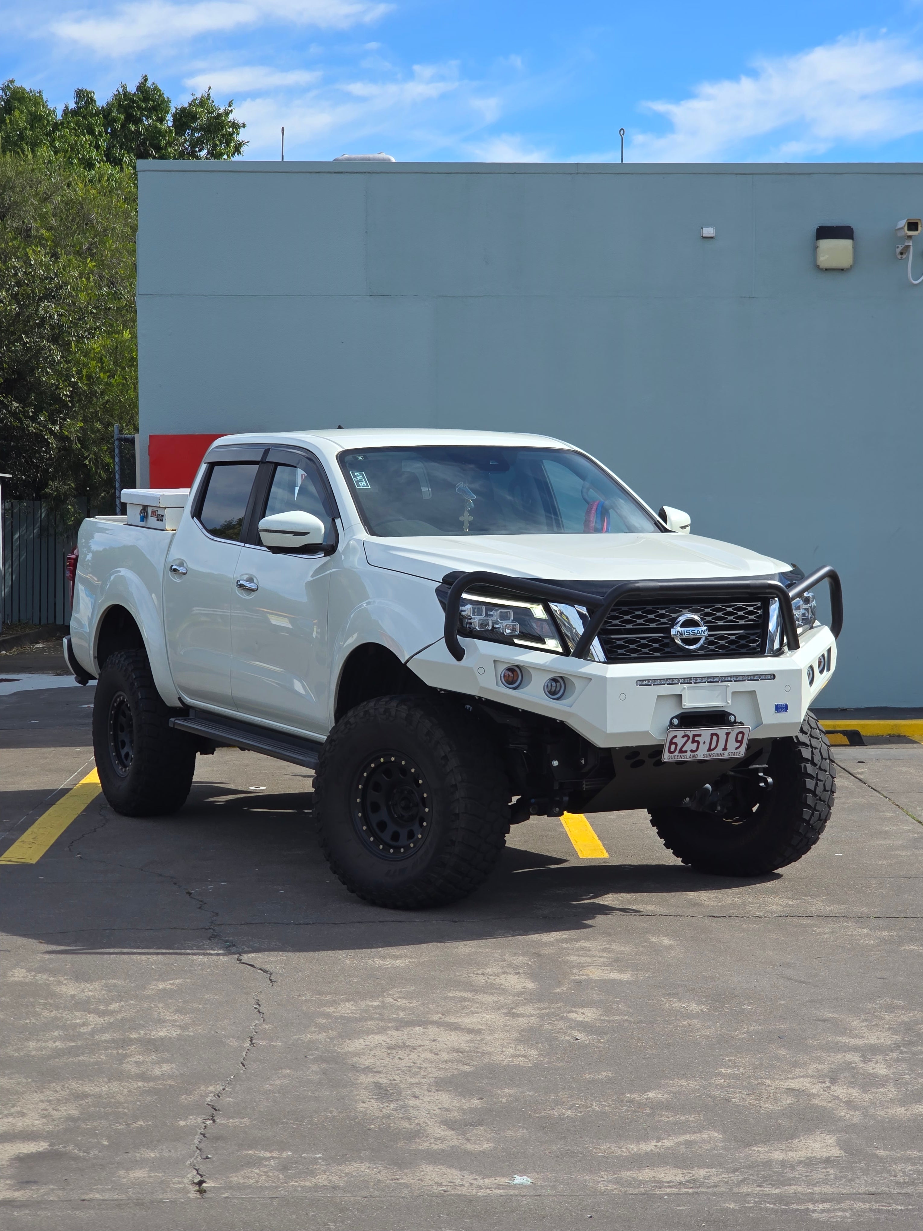 RAZZBAR AGGRESSIVE ANGRY EYES NP300 SERIES 5 IN STOCK