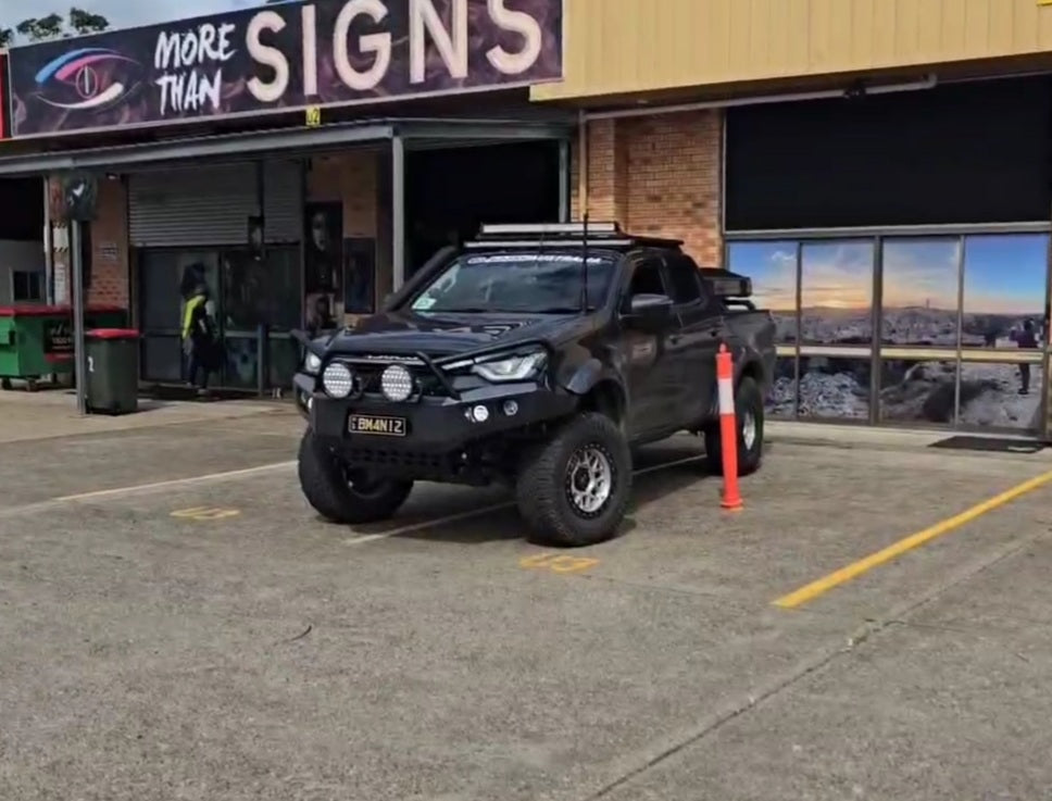DMAX RAZZBAR ANGRY EYES 2021-23