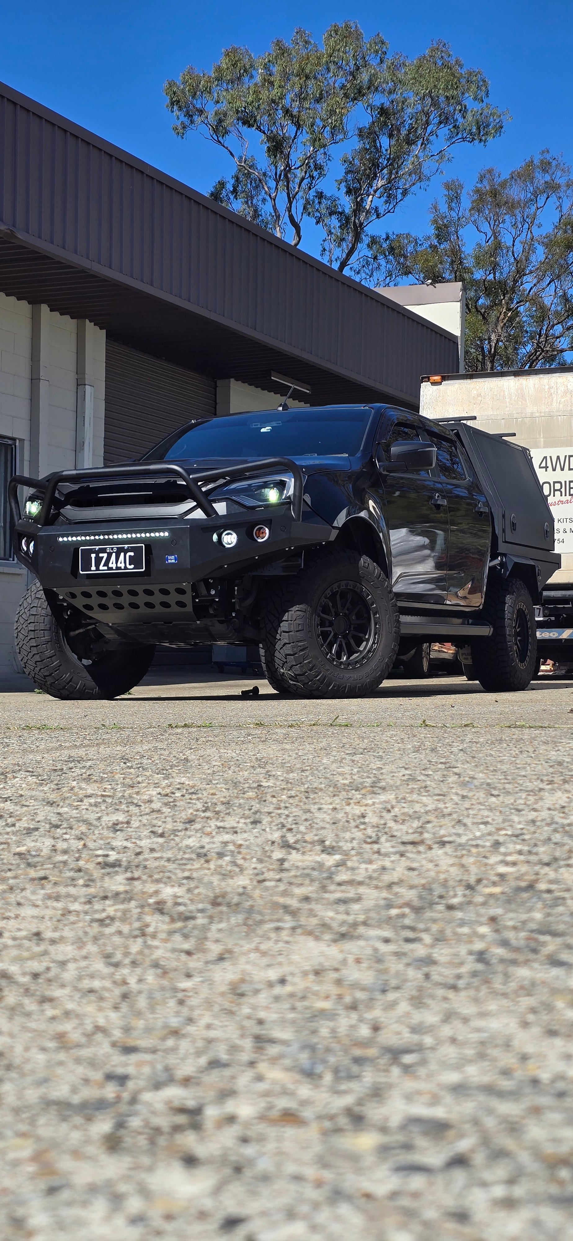 RAZZ BAR NEW DMAX 2025 💪