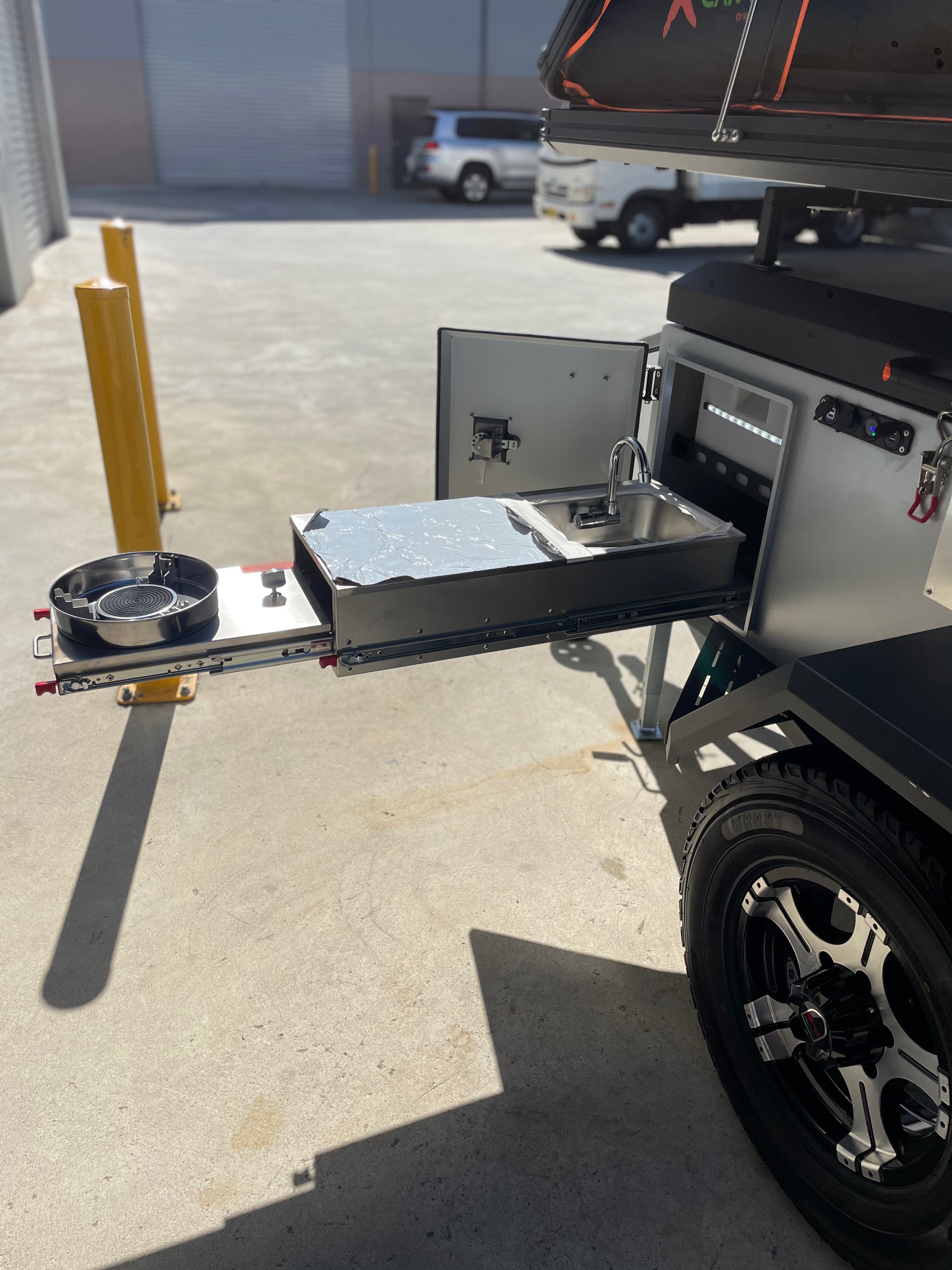 TX CRAWLER CAMPER TRAILER