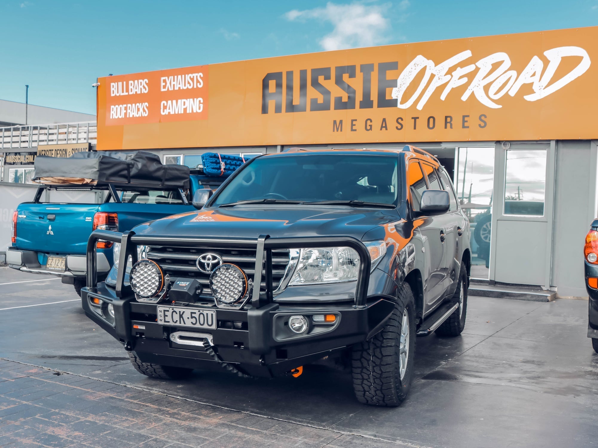 200 Series Landcruiser Premium Bull Bar 07 - Early 2015 (Pre facelift)