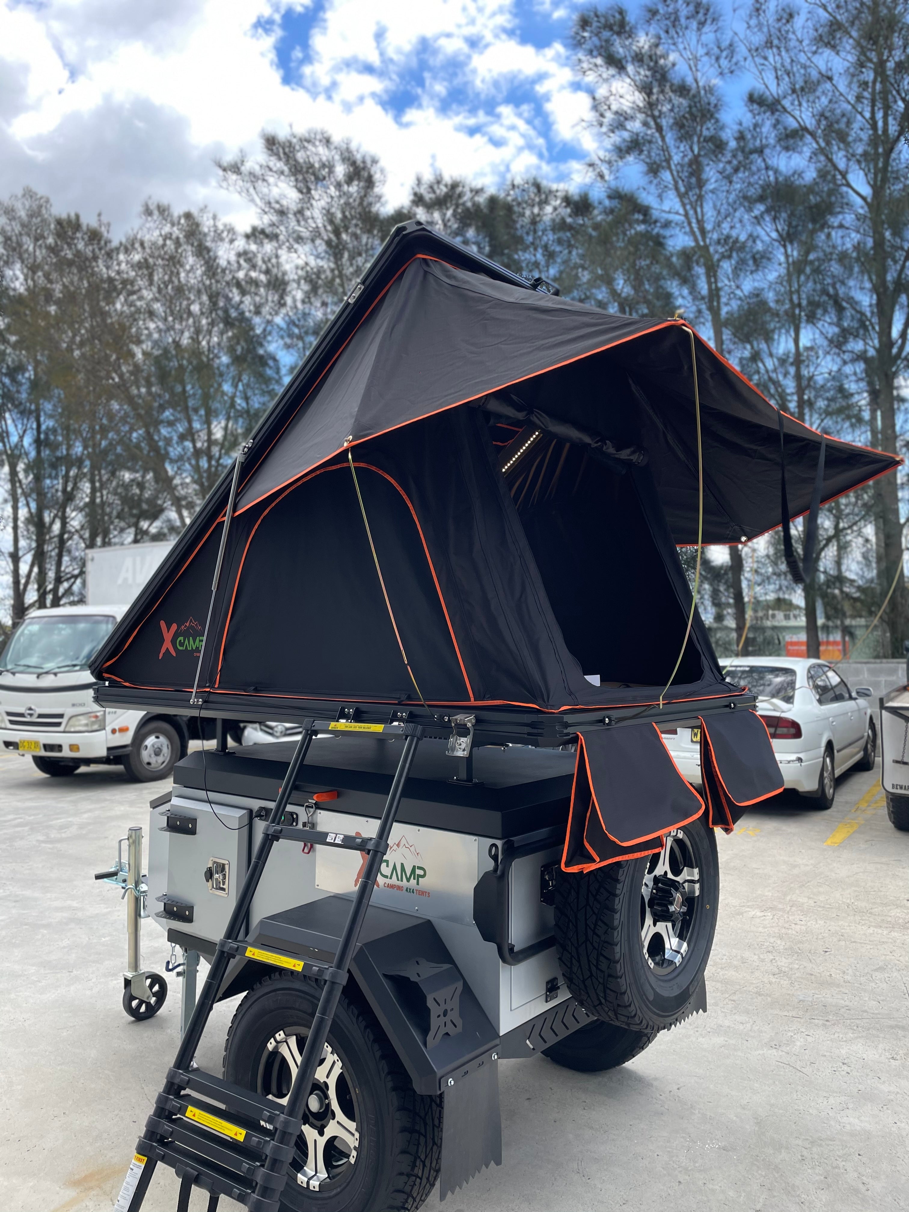 ROOFTOP TENT CX500 BLACK Limited edition