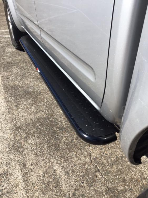 Nissan Navara D40 Rockslider Side Steps - Rockarmor 4x4