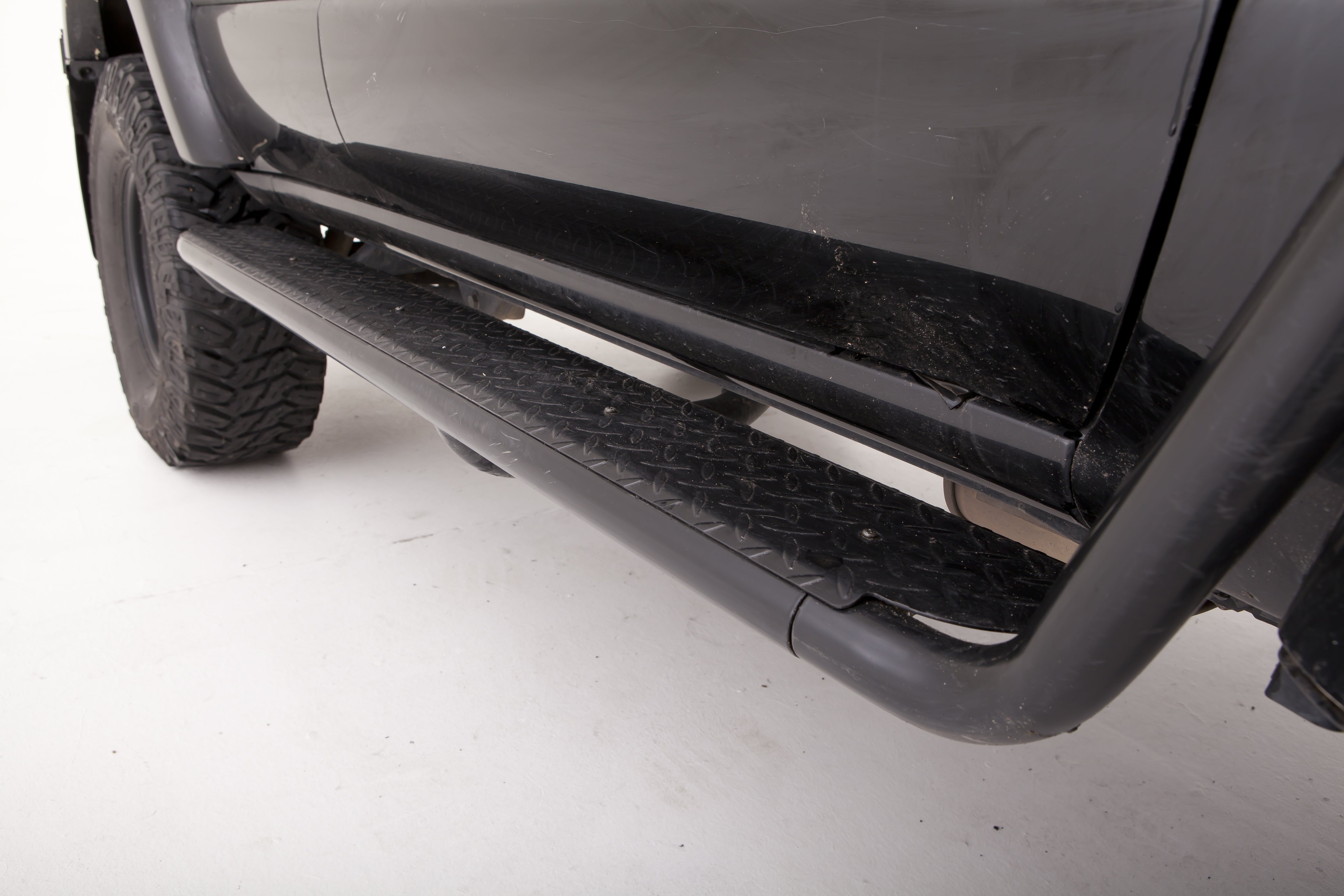 80 Series Landcruiser Rockslider Side Steps - Rockarmor 4x4