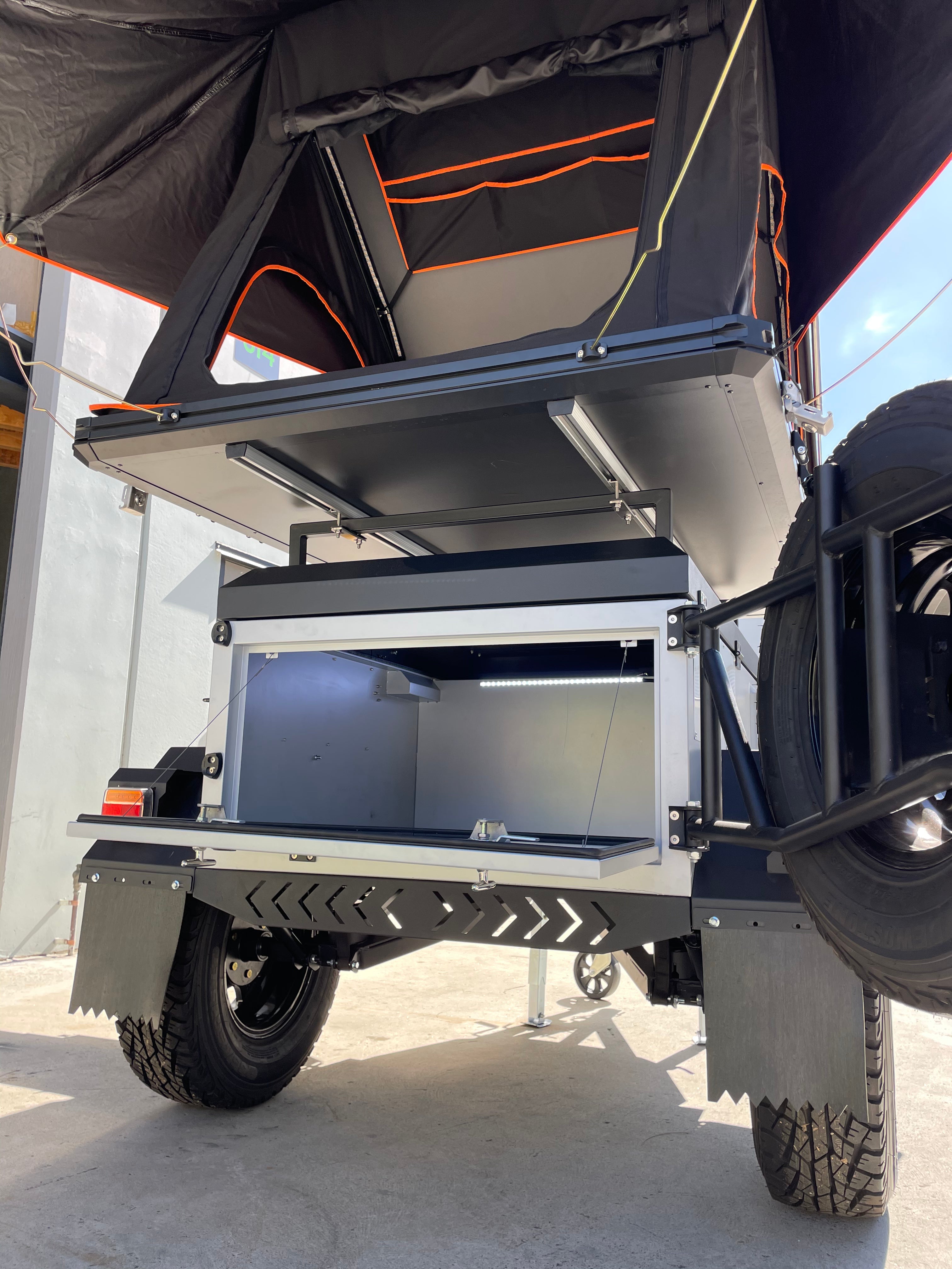 TX CRAWLER CAMPER TRAILER