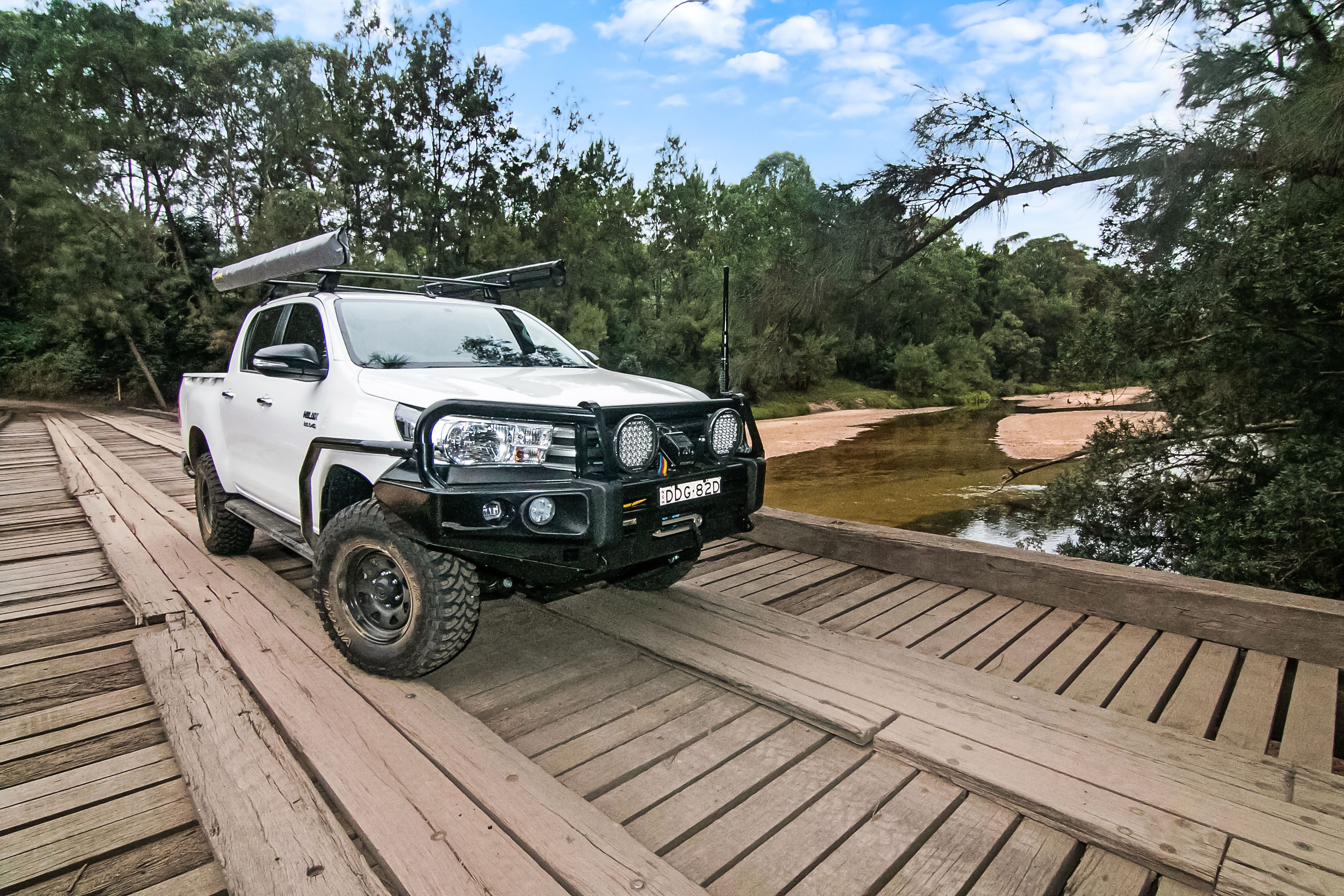 Toyota Hilux 2015 - 08/20 N80 Rockarmor Steel Elite Bull Bar