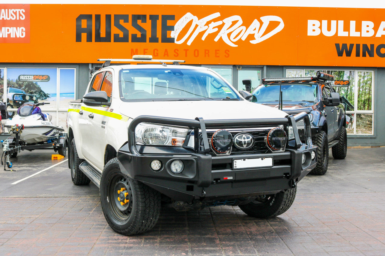 Toyota Hilux | 09/2015 - 09/2020 | Frontal Pack | Bullbar, winch, spotties