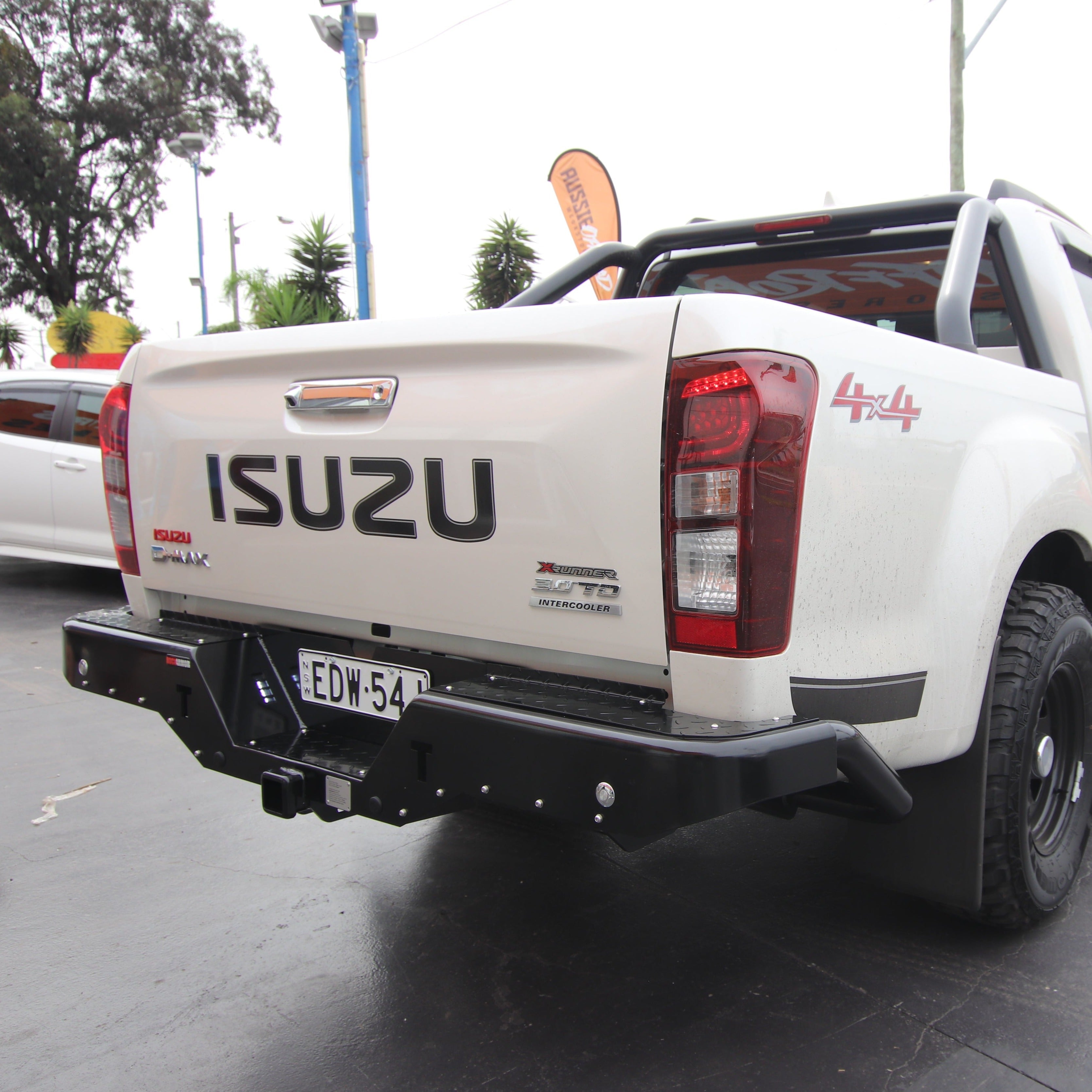 Isuzu DMAX 06/2012 - 07/2020 | Rockarmor Rear Step Tow Bar