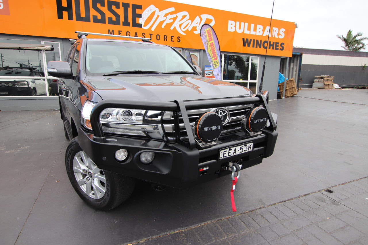 Landcruiser 200 Series | 09/2015 - 10/2021 | Frontal Pack | Bull Bar, winch, spotties