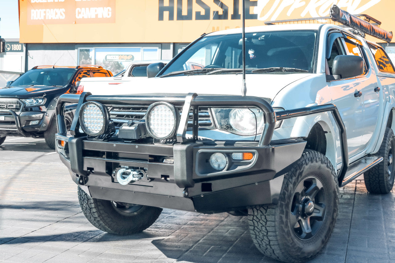 Mitsubishi MN/ML Triton Bull Bar & Rockslider Combo
