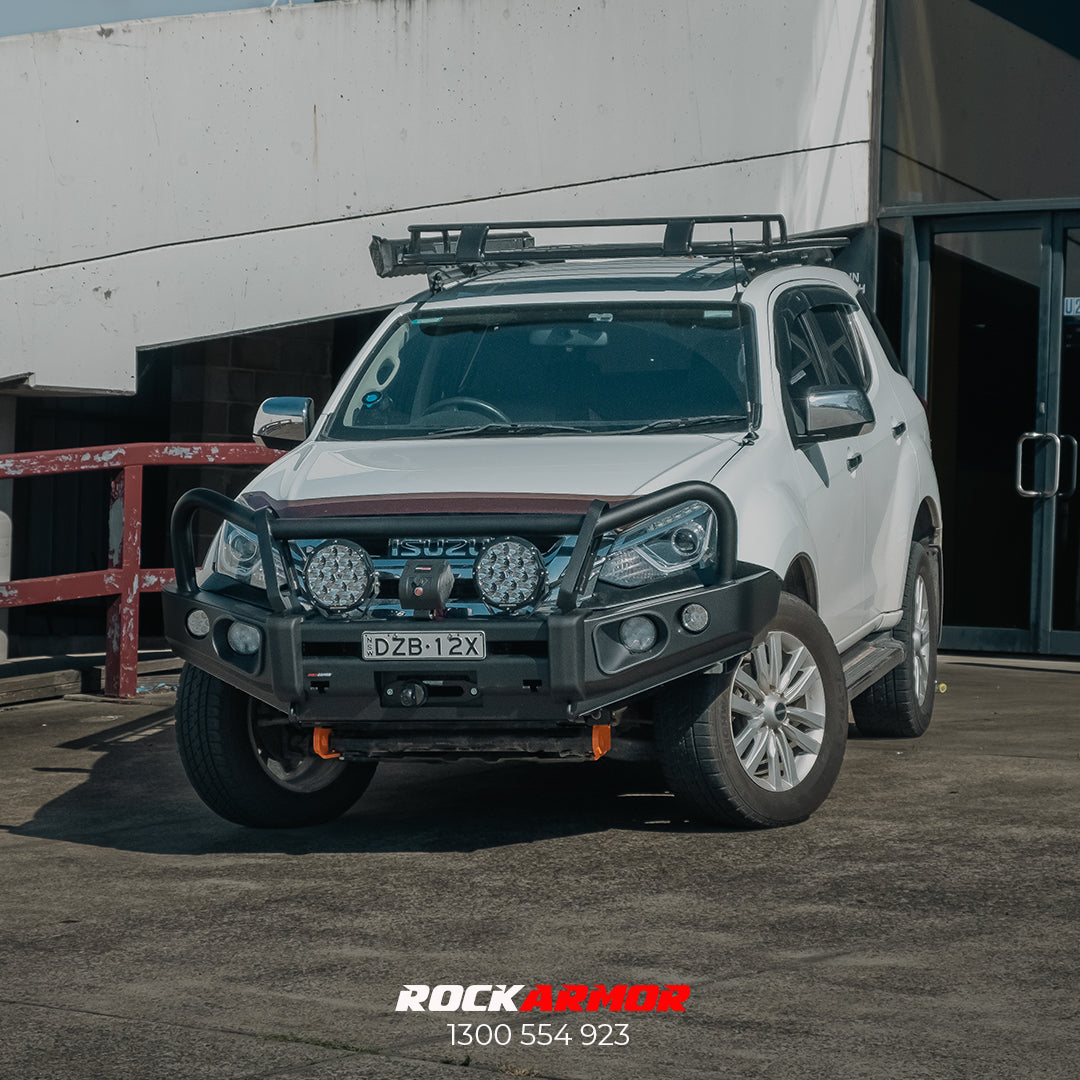 Isuzu D-MAX & MU-X | 2012 - 2017 | Frontal Pack: Bull Bar / Winch / Lights