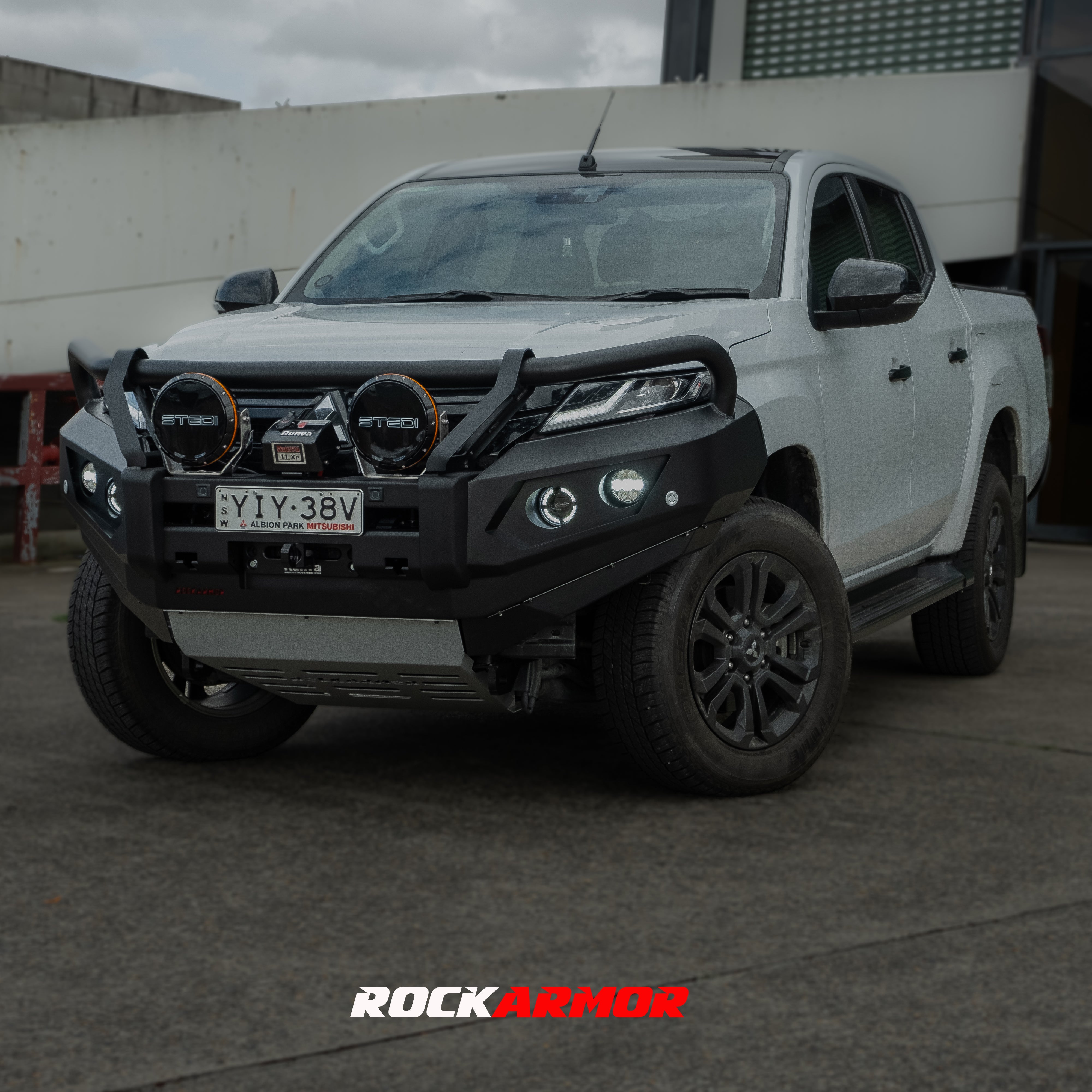 Rockarmor GT Hoop Bull Bar - Mitsubishi Mr Triton